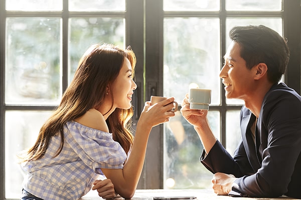 當老婆與異性聊天，應(yīng)該如何理智應(yīng)對？